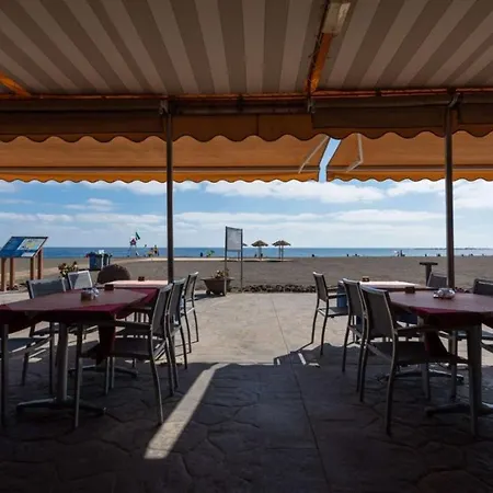 Apartamento Atico En Primera Línea De Playa De Melenara